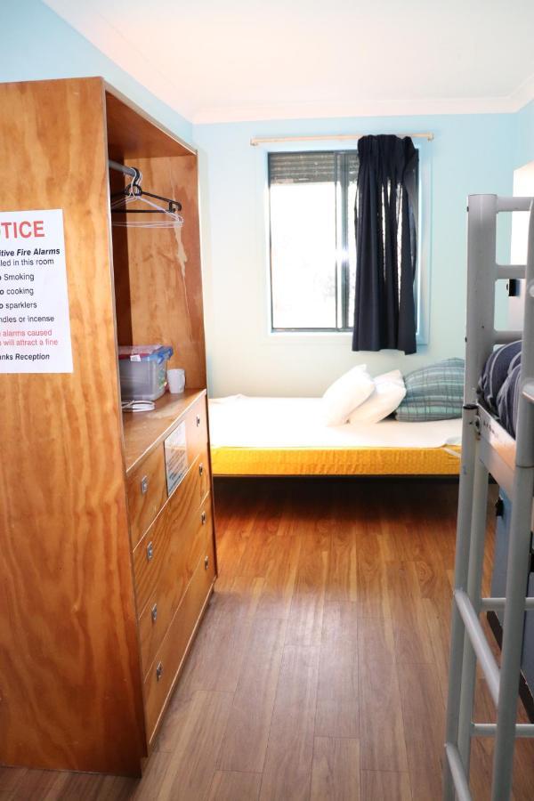 Cronulla Beach Hostel Сидней Экстерьер фото